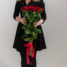 Красные розы (60 см) выбрать поштучно